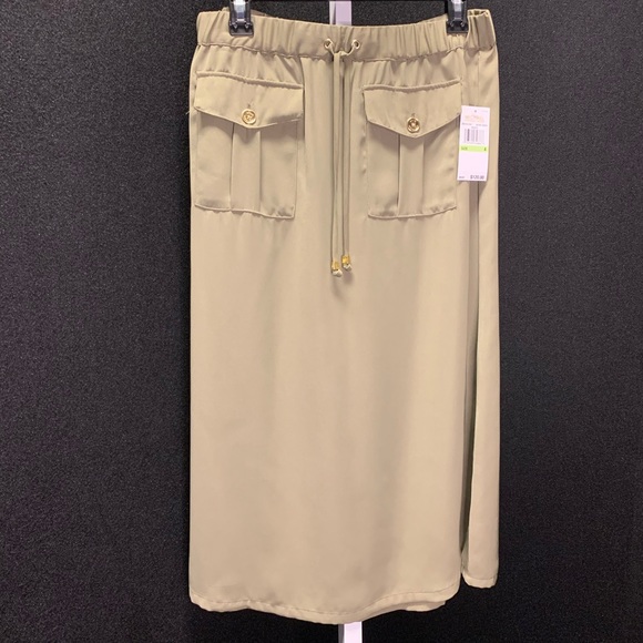 Michael Kors Cargo Skirt - Picture 3 of 10